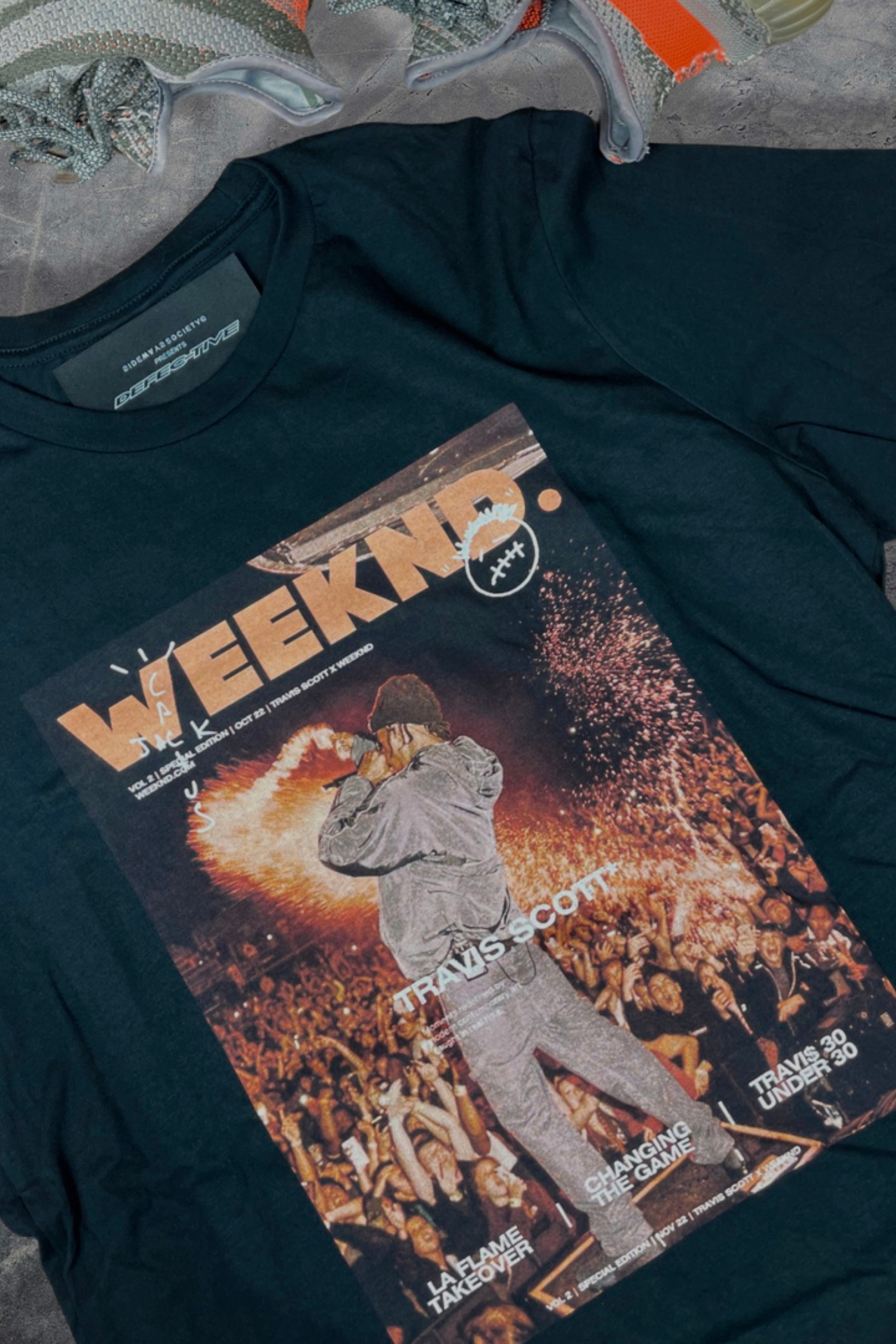 Weekend Magazine X Travis Scott - Vintage Tee